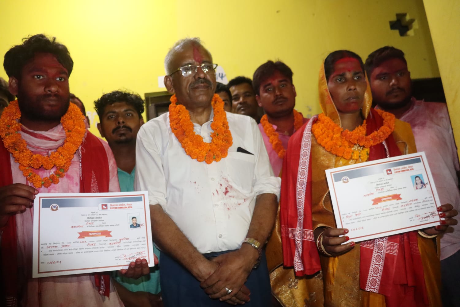 प्रभु साहका पुर्व पिए कुश्वाहालाई हराउँदै अजयप्रकाश २८वर्षमै बने कटहरियाका मेयर