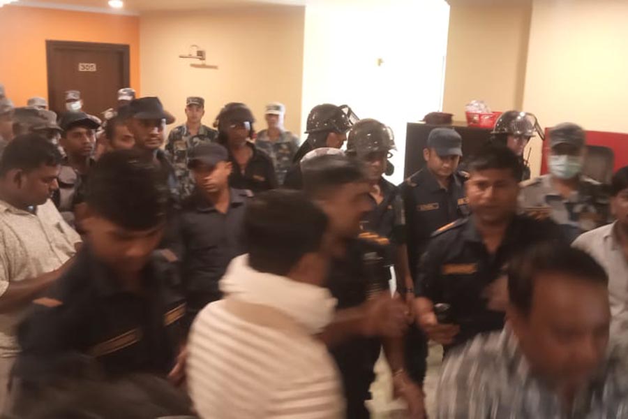 मुस्लिम आयोगका अध्यक्ष समिम अन्सारीमाथि लाग्यो पैसा बाँडेको आरोप