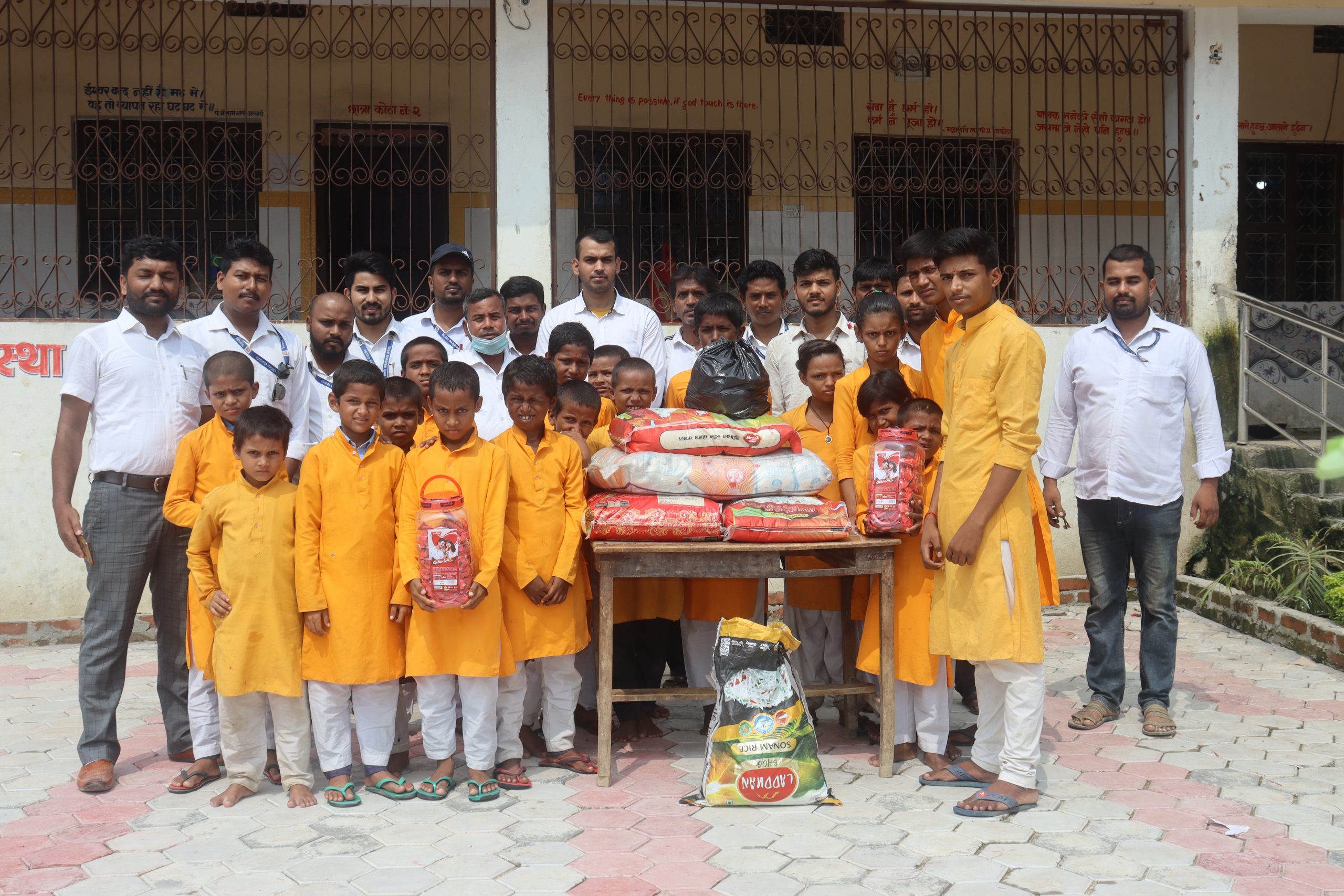 गरुडा नापी कार्यालय द्वारा अनाथालयमा खादन समाग्री सहयोग