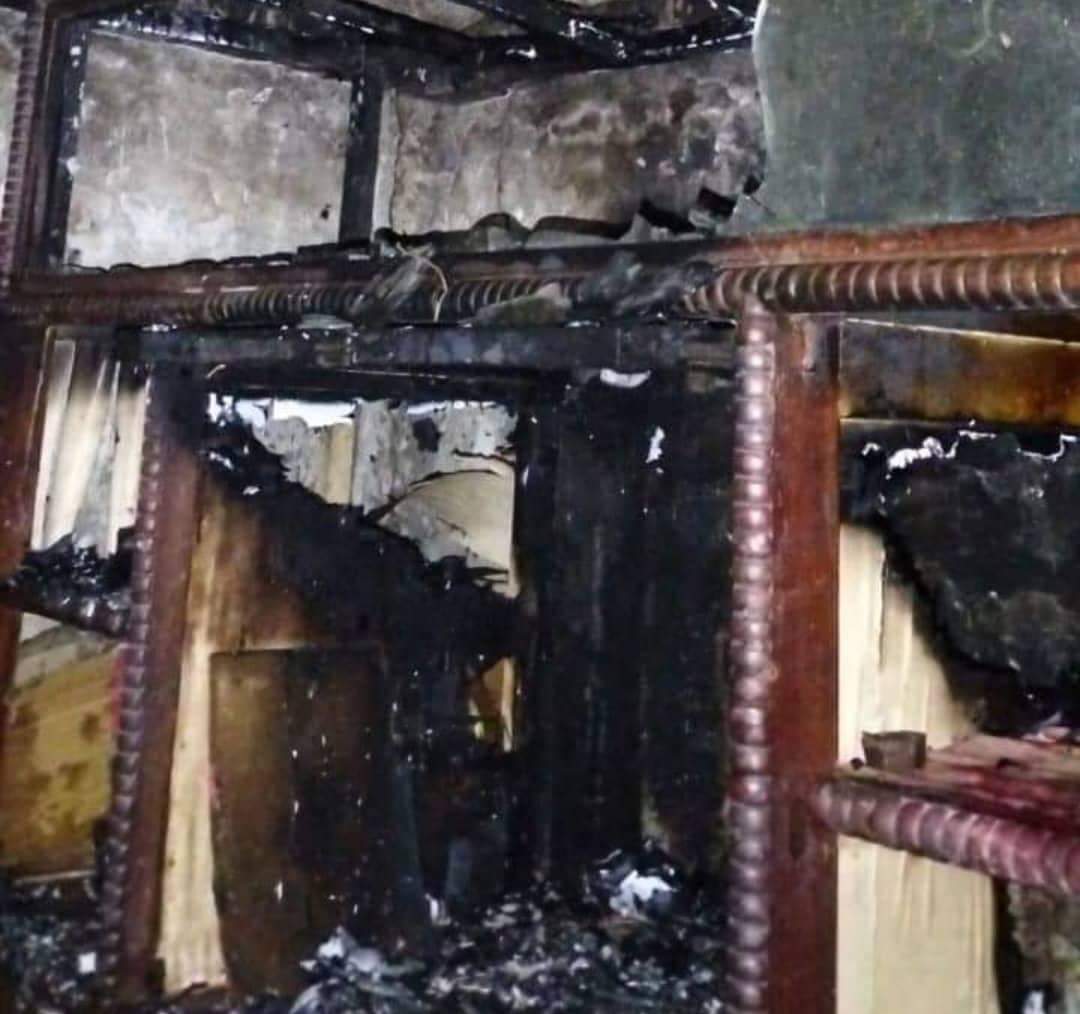 रौतहटको गरुडामा एक घरमा आगलगी हुँदा लाखौको क्षति