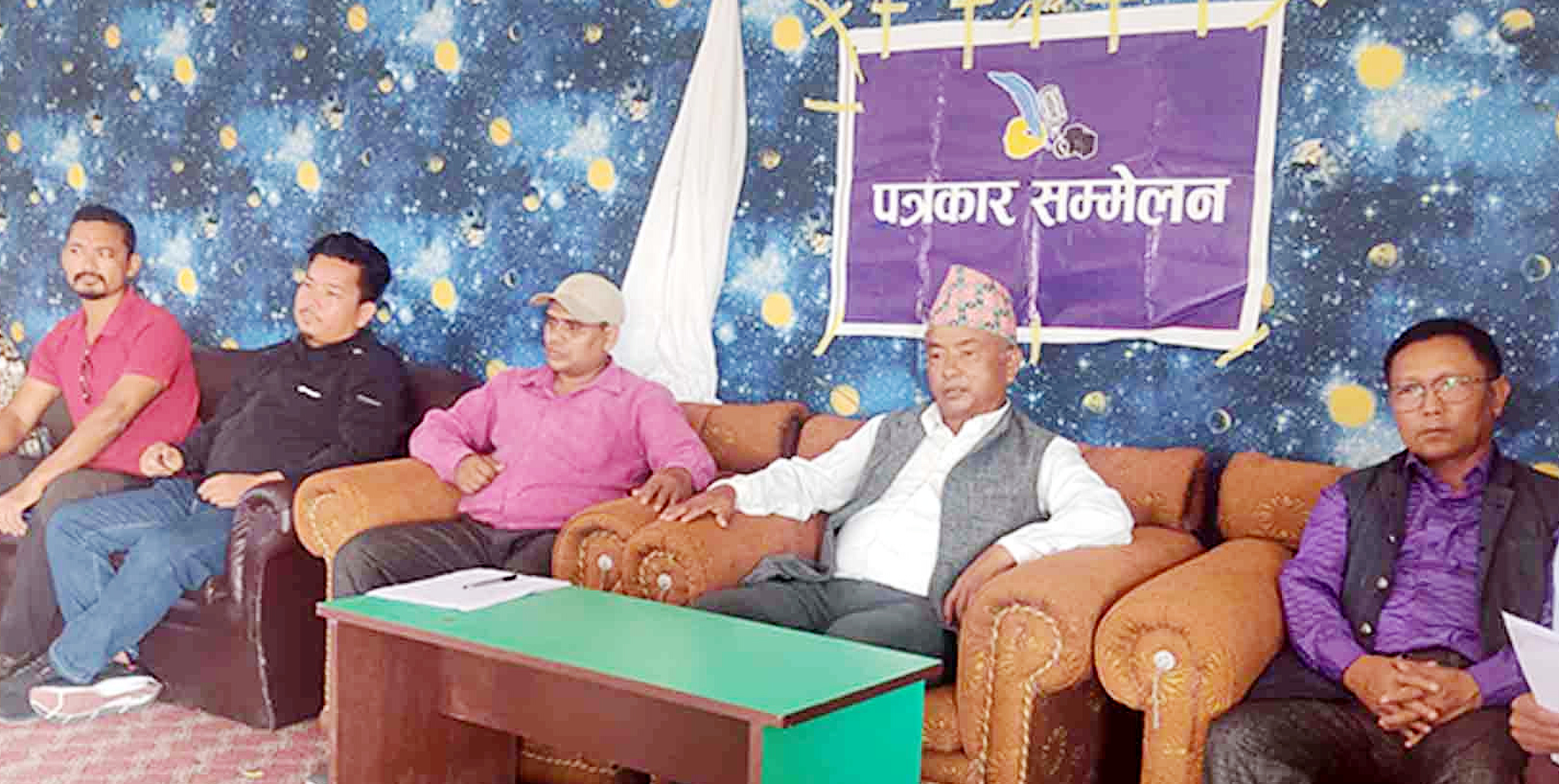 मधेश प्रदेश : माओवादी कमिटीका ६० जनाले दिए सामूहिक राजीनामा