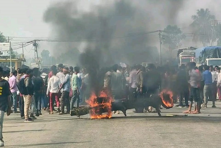 सप्तरीमा टिपरकाे ठक्करबाट विद्यार्थीकाे मृत्यु , अवस्था तनावपूर्ण