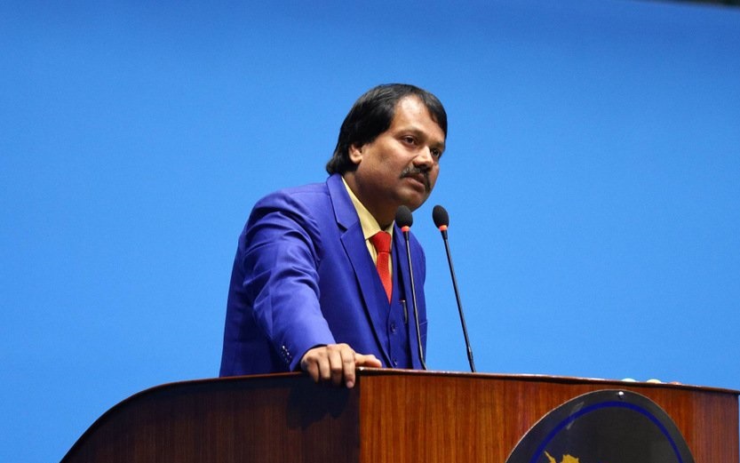 संसदमा सिके राउतको प्रश्न : थोत्रा प्लेन ल्याउनेहरुलाई कारबाही गर्न कसले रोकेको छ ?