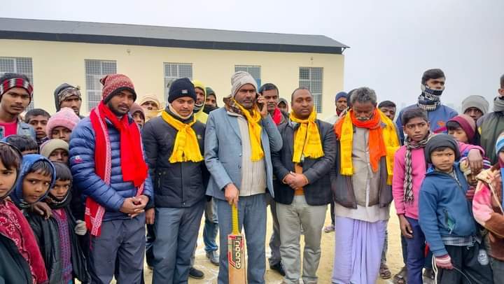 देवाही गोनाहीमा मेयर कप क्रिकेट प्रतियोगितामा धरहरी एक्सप्रेस टिम बिजय