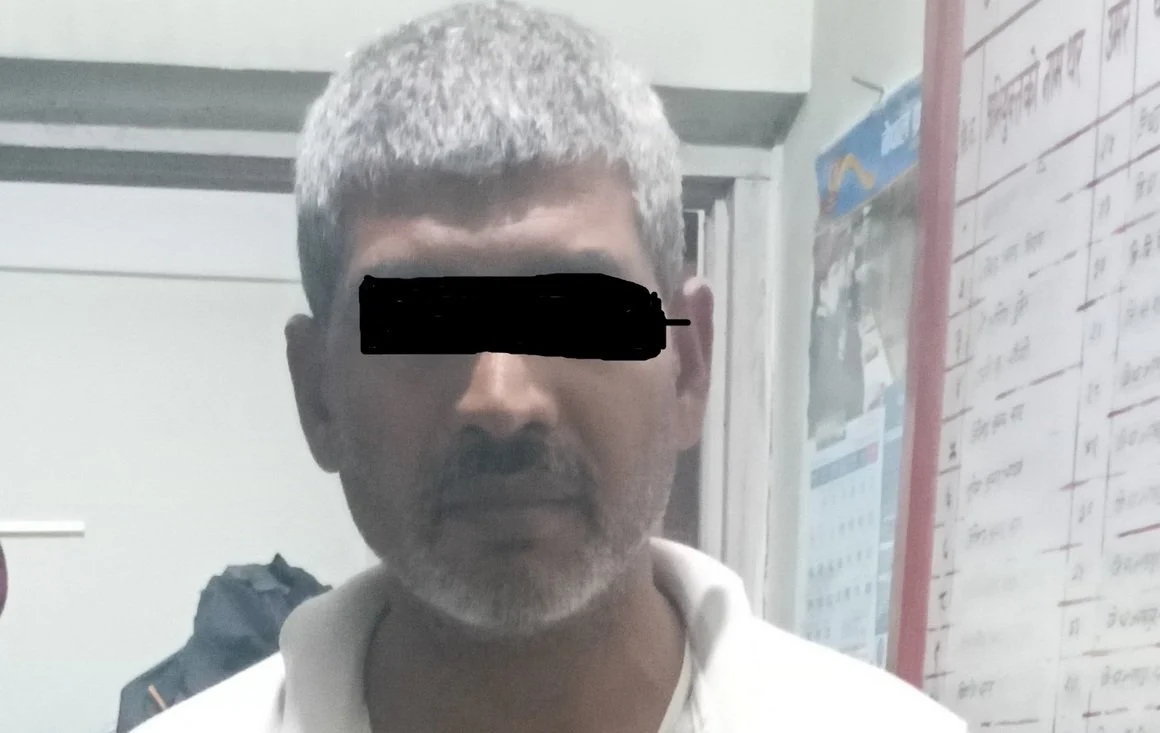 मालपोत कार्यालय जनकपुरबाट एकजना बिचौलिया पक्राउ