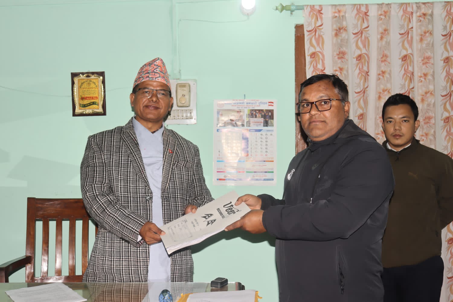 आफुले सुविधा दिदैन, अरुले दिए रोक्छ रिलायन्स चिनिमिल, किसानले बुझाए सिडियोलाई ज्ञापनपत्र