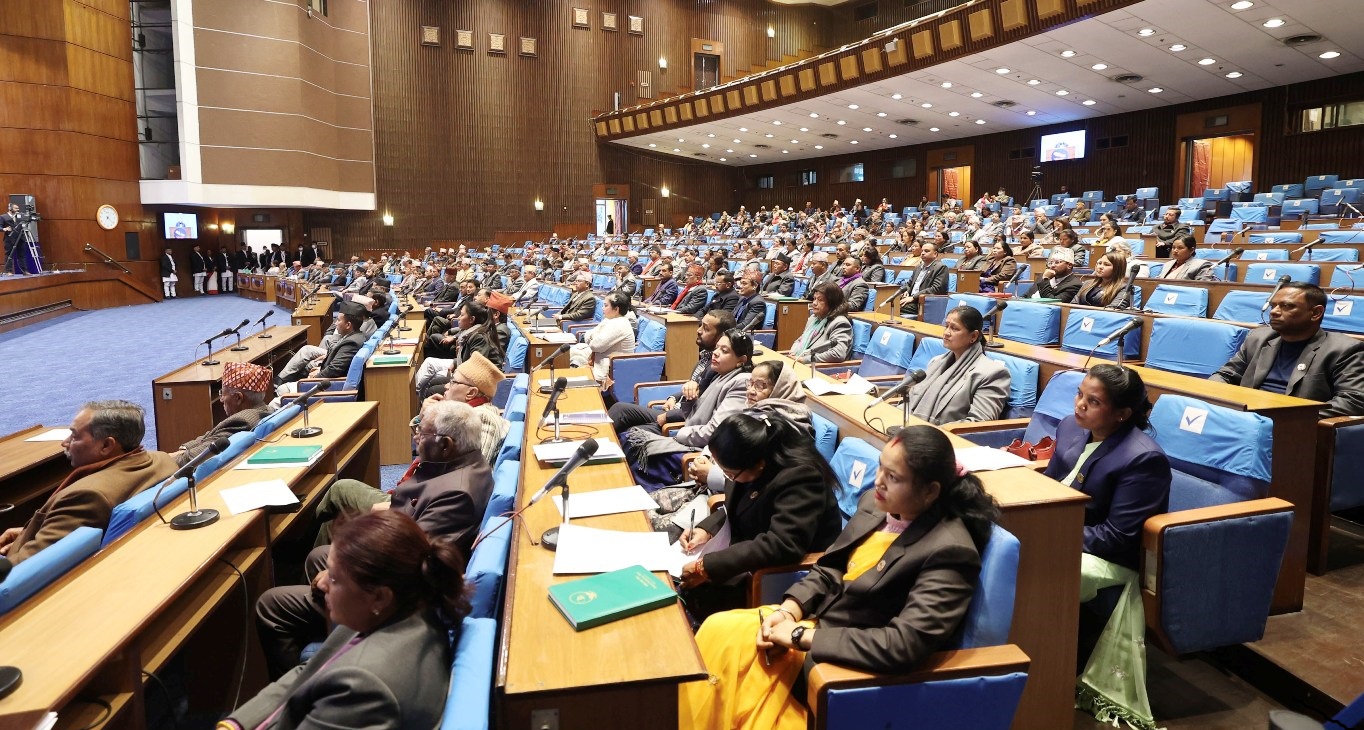 गृहमन्त्री नियुक्त गर्न प्रधानमन्त्री प्रचण्डलाई सांसदहरुको दबाब
