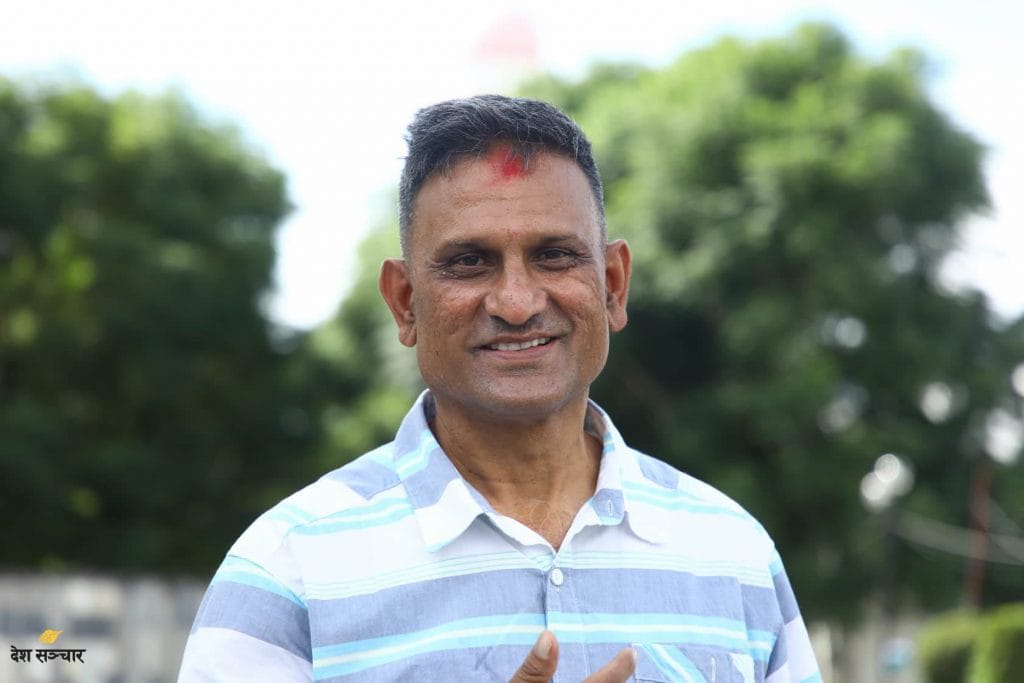 बारा-२ मा रास्पाबाट रमेश खरेलको उम्मेदवारी दर्ता