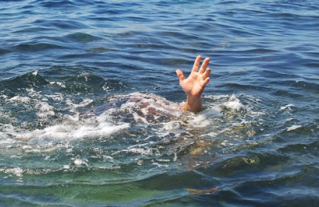 विभिन्न स्थानमा डुबेर तीन जनाको मृत्यु