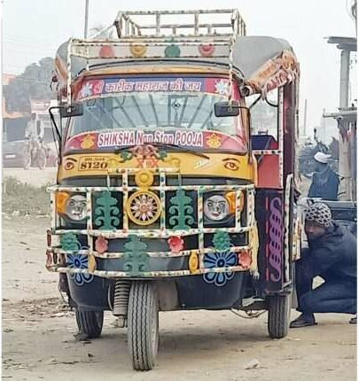 रौतहटमा लाइसेसन्स विना नै अधिकांश अटो रिक्सा निर्वाध रुपमा सञ्चालन