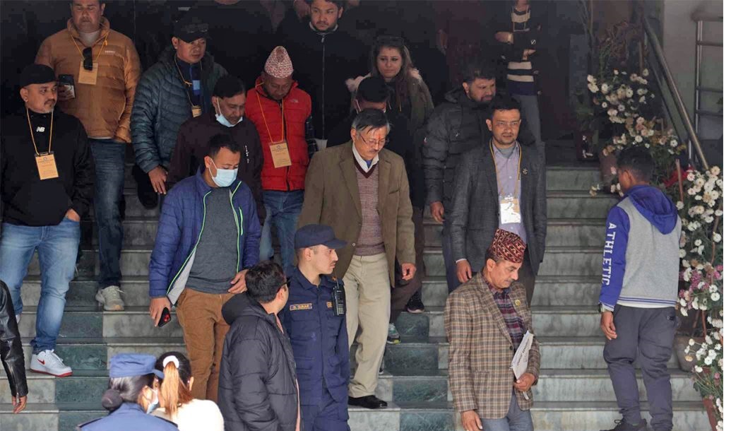 अख्तियारले तारेखमा छाड्यो बालकृष्ण खांणलाइ