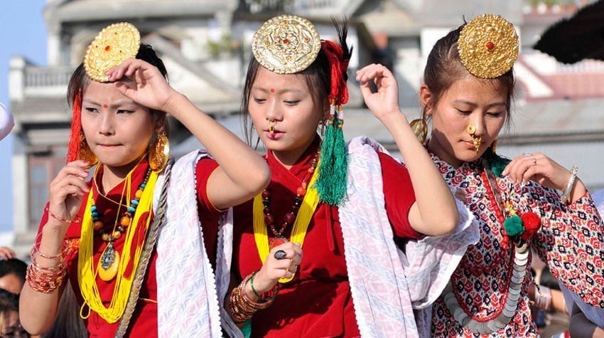 किराँत समुदायले धुमधामसंग उधौली पर्व मनाउदै.उक्त अवसरमा सार्वजनिक बिदा