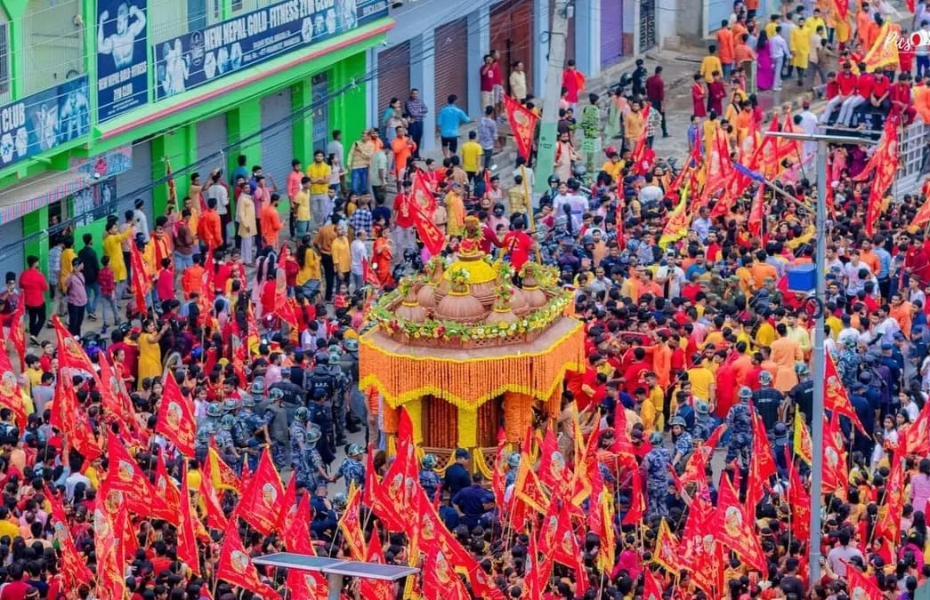 गहवामाई मन्दिरको दोस्रो रथयात्रामा सहभागी हजारौँ भक्तजन