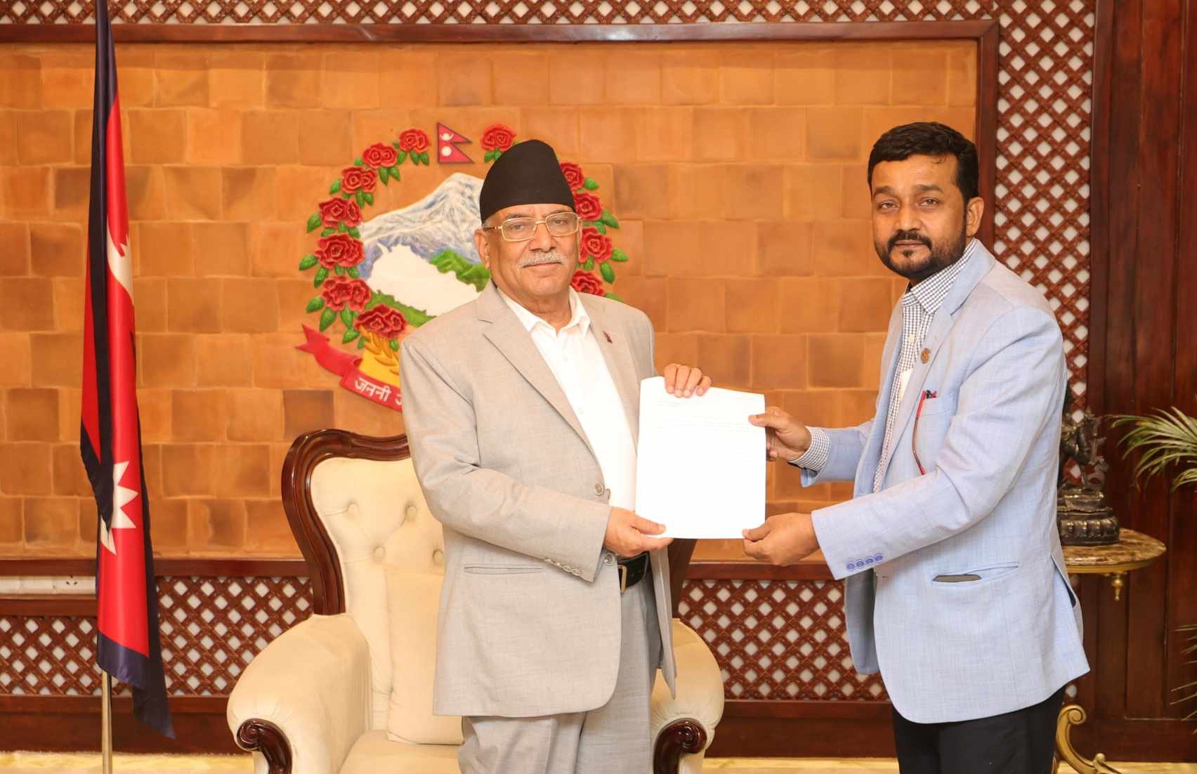 जनता समाजवादी पार्टी सरकारबाट बाहिरियो, मन्त्री यादवले दिए राजीनामा