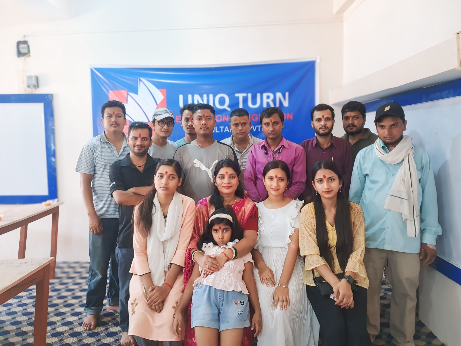 बैदेशिक रोजगारको लागी अध्यन गर्न चाहनेहरुको लागी रौतहटको गरुडामा खुल्यो युनिक टर्न संस्था