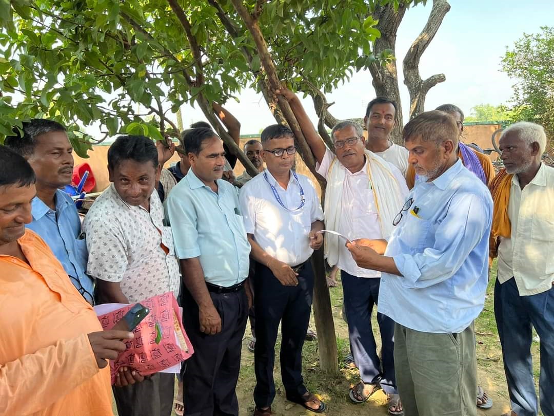 फतुवा बिजयपुर नगरपालिकामा बिभिन्न माग राख्दै अधिकृत साहलाई बुझाए ज्ञापनपत्र