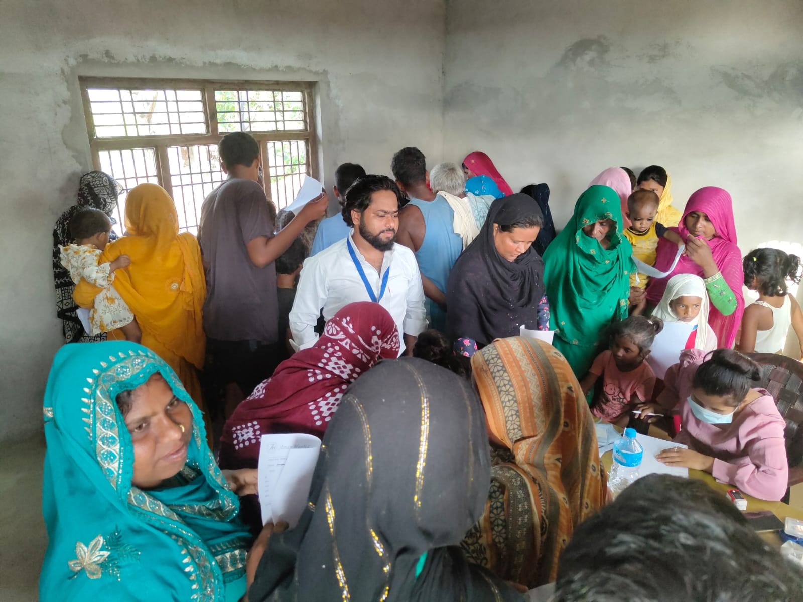 अमन हस्पिटलद्धारा आयोजना गरिएको निशुल्क स्वास्थ्य शिविरमा ३ सय भन्दा बढि लिए स्वास्थ्य सेवा