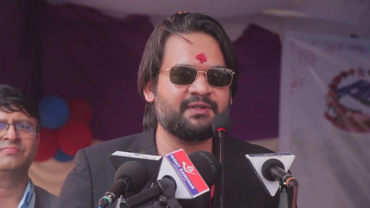 देश कसरी डुब्दैछ सिंहदरबार वैद्यखाना हेरे पुग्छ नगरप्रमुख साह