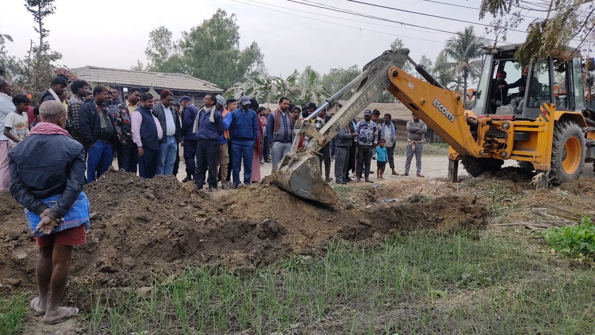 गरुडा नगरपालिकाको नगर प्रमुख जैसवालको नेतृत्वमा सडक फराकिलो बनाउने अभियान जारी