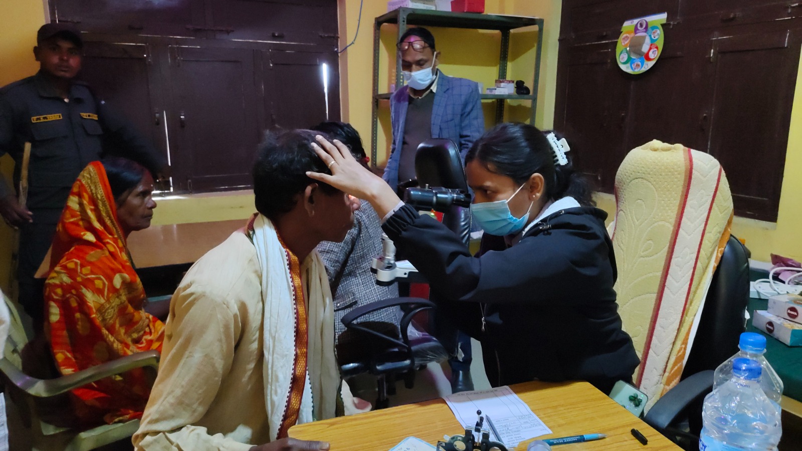 पचरौता नगरपालिकाको सहयोगमा निःशुल्क आँखा शिविर सम्पन्न