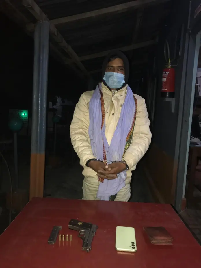 रौतहटमा पेस्तोल र गोलीसहित भारतीय नागरिक पक्राउ