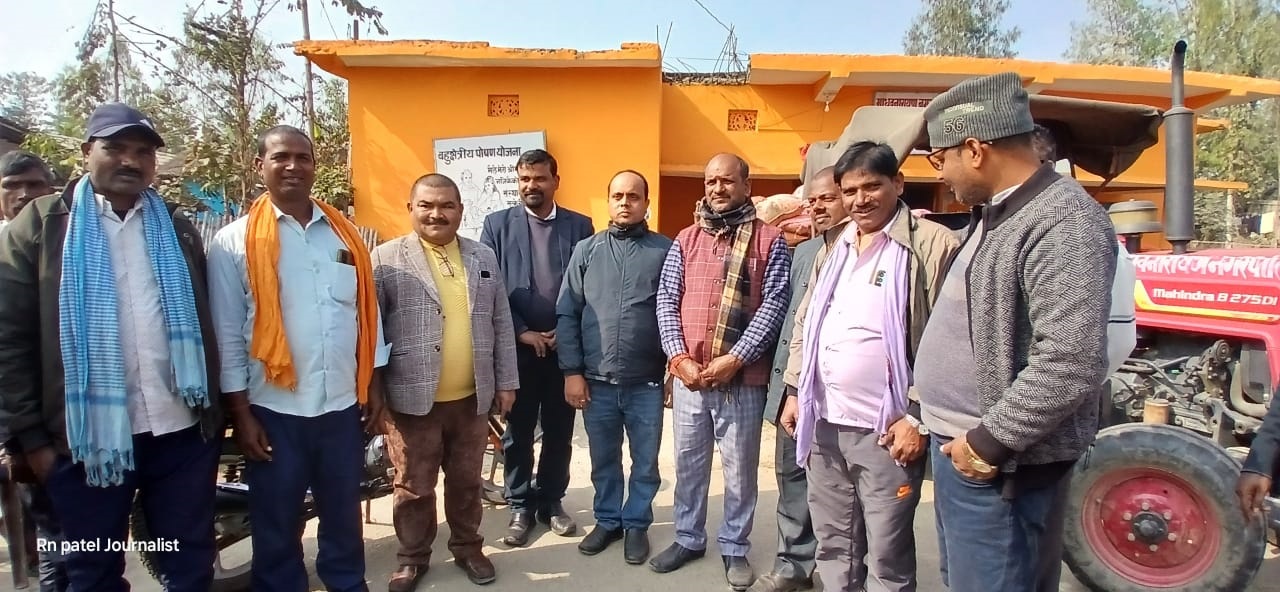 करिब ३ सालदेखी माधोपुर वडा कार्यालयमा राखिएको राहत सामग्री गरियो नष्ट