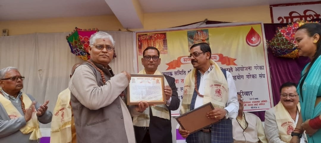 वरिष्ठ पत्रकार आशुतोष झालाई सम्मान