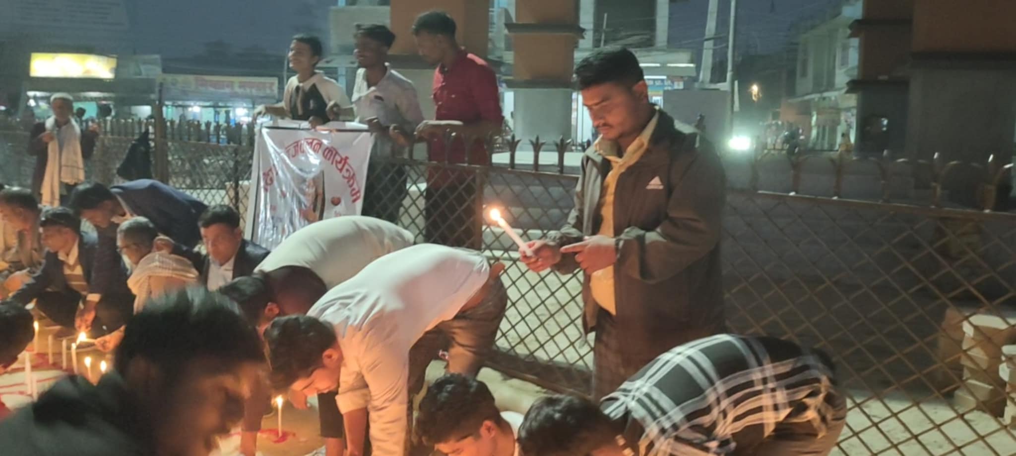 रिंकु सदालाई न्यायको माग गर्दै रौतहटमा दीप प्रज्वलन