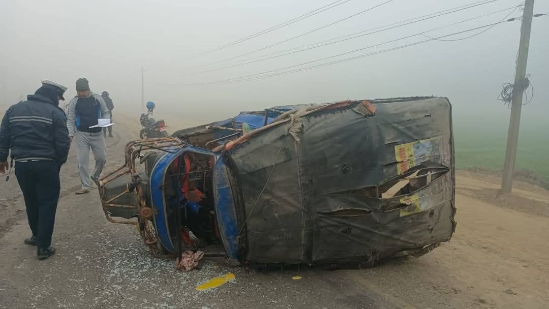 गौर–चपुर सडक खण्डको सुकदेव चौकमा अटो र मोटरसाइकल ठोक्किंदा पांच जना घाइते