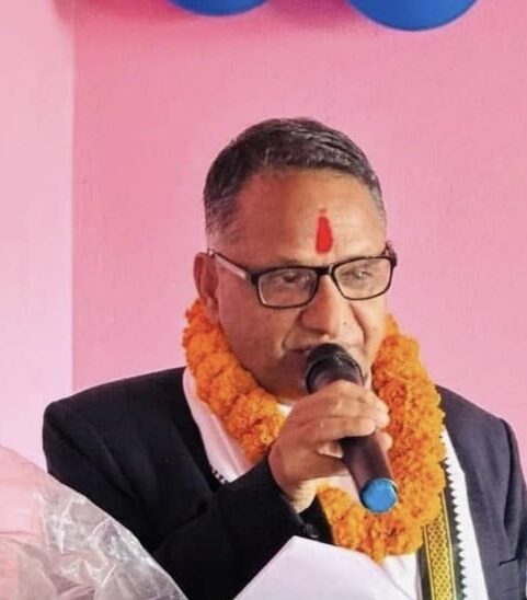 गुजराको हाकिम एक दिन कार्यालय दुई दिन भ्रमणमा सेवाग्राही मारमा