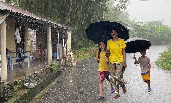 गरुडा सहित मधेस प्रदेशका अधिकांश क्षेत्रमा मेघगर्जन र चट्याङसहित वर्षा हुँदै