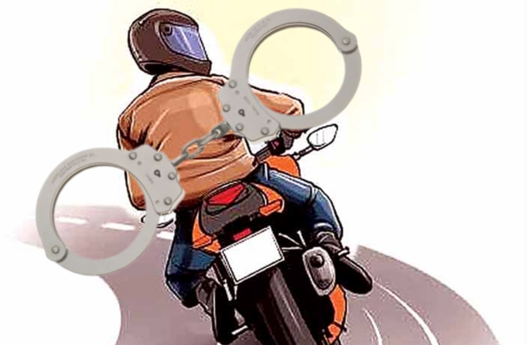 मोटरसाइकल चोरीमा दुईजना पक्राउ