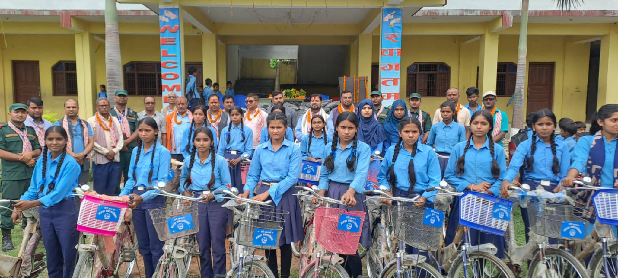 साईकल बितरण कार्यलाई नगर प्रमुख जैसवाल दिए निरन्तरता ,गरिब तथा दलित छात्राहरूलाई शैक्षिक यात्रामा सहजता