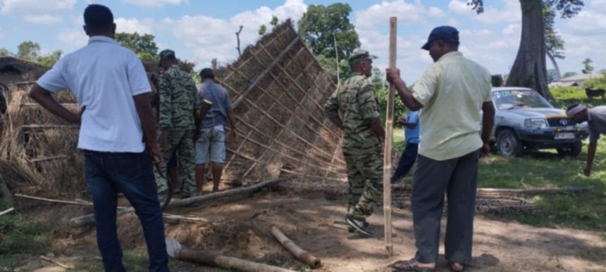 वन अतिक्रमणविरुद्ध डिभिजन वन कार्यालयको कडा कारबाही