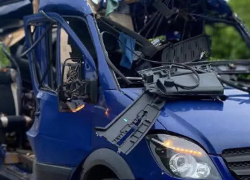 युक्रेनमा यात्रुवाहक बसलाई लक्षित गरी रुसको आक्रमण, ९ जनाको मृत्यु