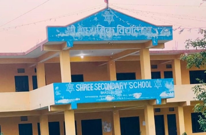 रौतहटमा विद्यालयको कम्प्युटर चोरेको आरोपमा ३ जना पक्राउ