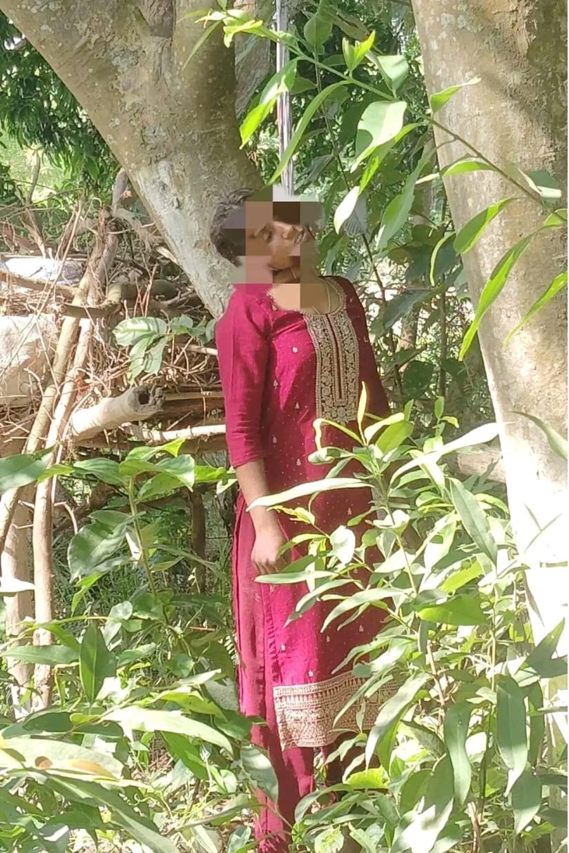 रुखमा झुण्डिएको अवस्थामा एक युवतीको शव फेला