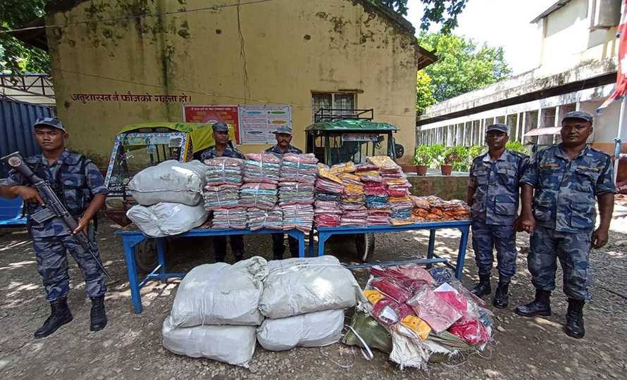 भन्सार छलीका ३५ लाख रुपैयाँभन्दा बढीका सामान र सवारी नियन्त्रणमा