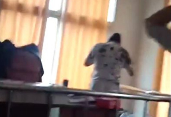 न्यायाधीश थारूमाथि मोसो दल्ने नेकपा बहुमतका तीन कार्यकर्ता पक्राउ