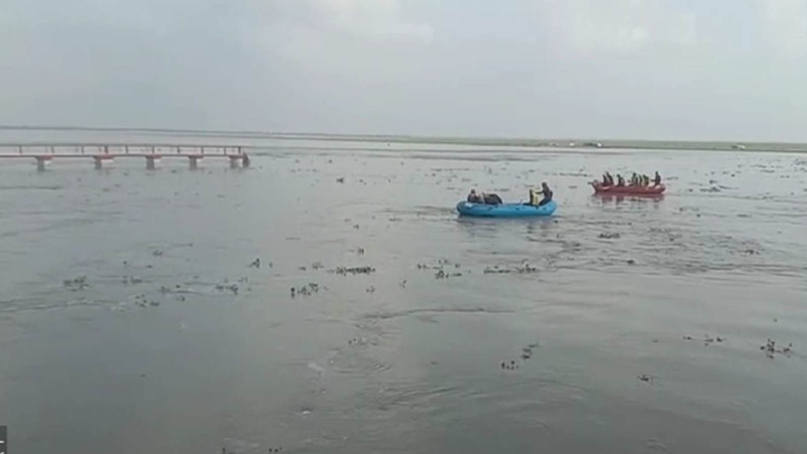 सप्तकोसीमा बेपत्ता सशस्त्र प्रहरी मध्ये एकको शव फेला एक जना अझै बेपत्ता