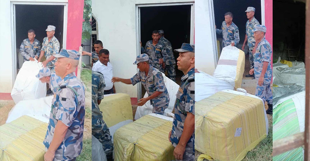 सर्लाहीमा प्रहरीद्वारा लाखौँका कपडा र चुरोट बरामद