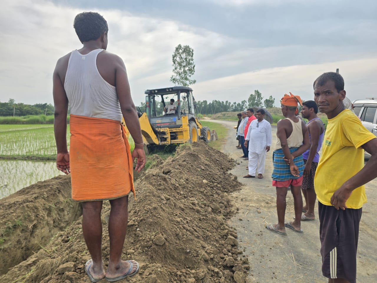 कमलपट्टीमा नयां कुलो निर्माणः पानी अभावको अन्त्यतर्फ नगर प्रमुख कुर्मीको सक्रियता