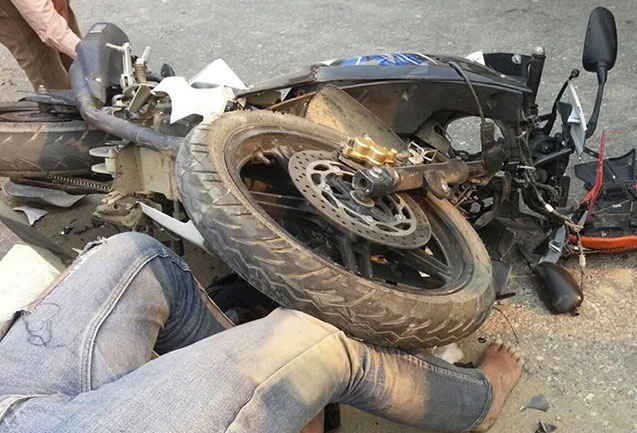 मोटरसाइकल दुर्घटना हुँदा चालकको मृत्यु