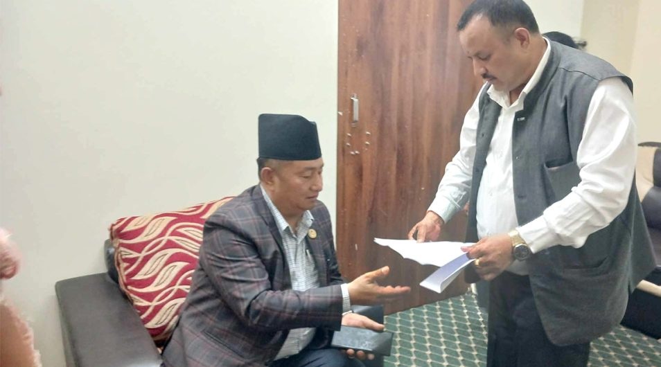 बागमती प्रदेशका खानेपानी मन्त्री खड्काले दिए राजीनामा