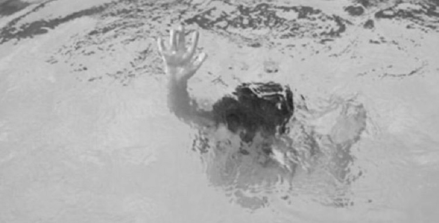 सर्लाहीमा सडक बनाउन खनिएको खाल्डोमा खस्दा बालकको मृत्यु