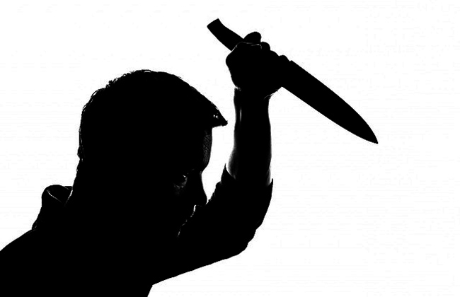 सुर्खेतको वीरेन्द्रनगर बसपार्कमा एक युवकमाथि चक्कु प्रहार