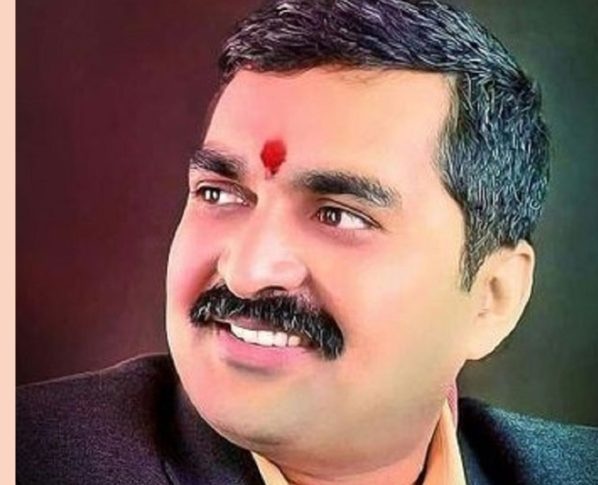 बलात्कार आरोपमा मधेश प्रदेशका पूर्वप्रमुख झा पक्राउ