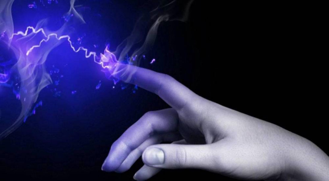 श्रीमतीलाई करेन्ट लागेको देखेपछि बचाउन गएका एक व्यक्तिको मृत्यु