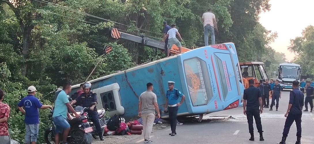 कपिलवस्तुमा बस दुर्घटना हुँदा, २९ जना घाइते