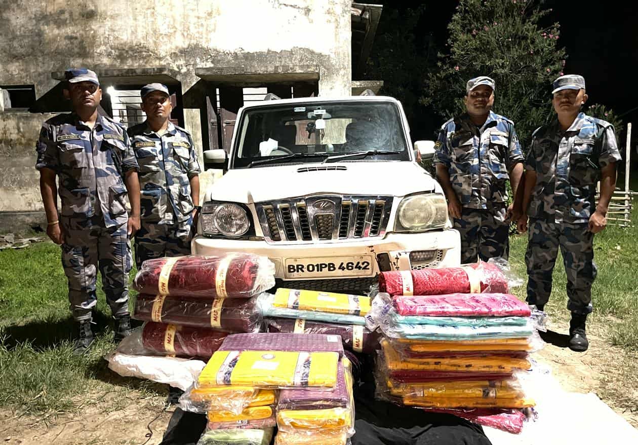 सिरहामा  भन्सार छलीको  सामानसहित एक भारतीय स्कारपियो नियन्त्रणमा